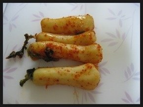 아삭아삭 맛있는 총각김치 볶음밥