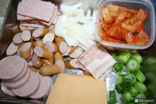 얼큰한부대찌개