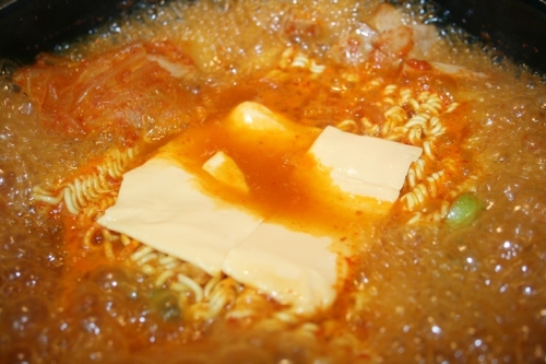 얼큰한부대찌개